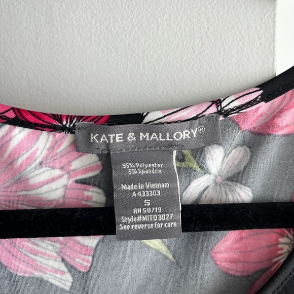 KATE & MALLORY Stretch Knit Cold Shoulder Slit Front Hi-Lo Maxi Dress - Picture 6 of 6